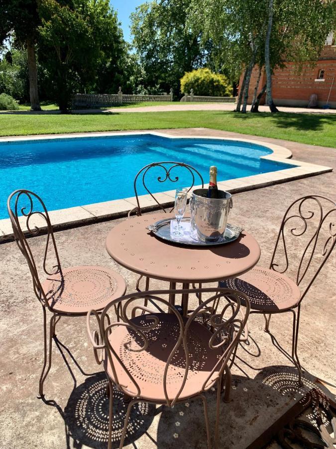 Chateau Ratou Muret Luaran gambar